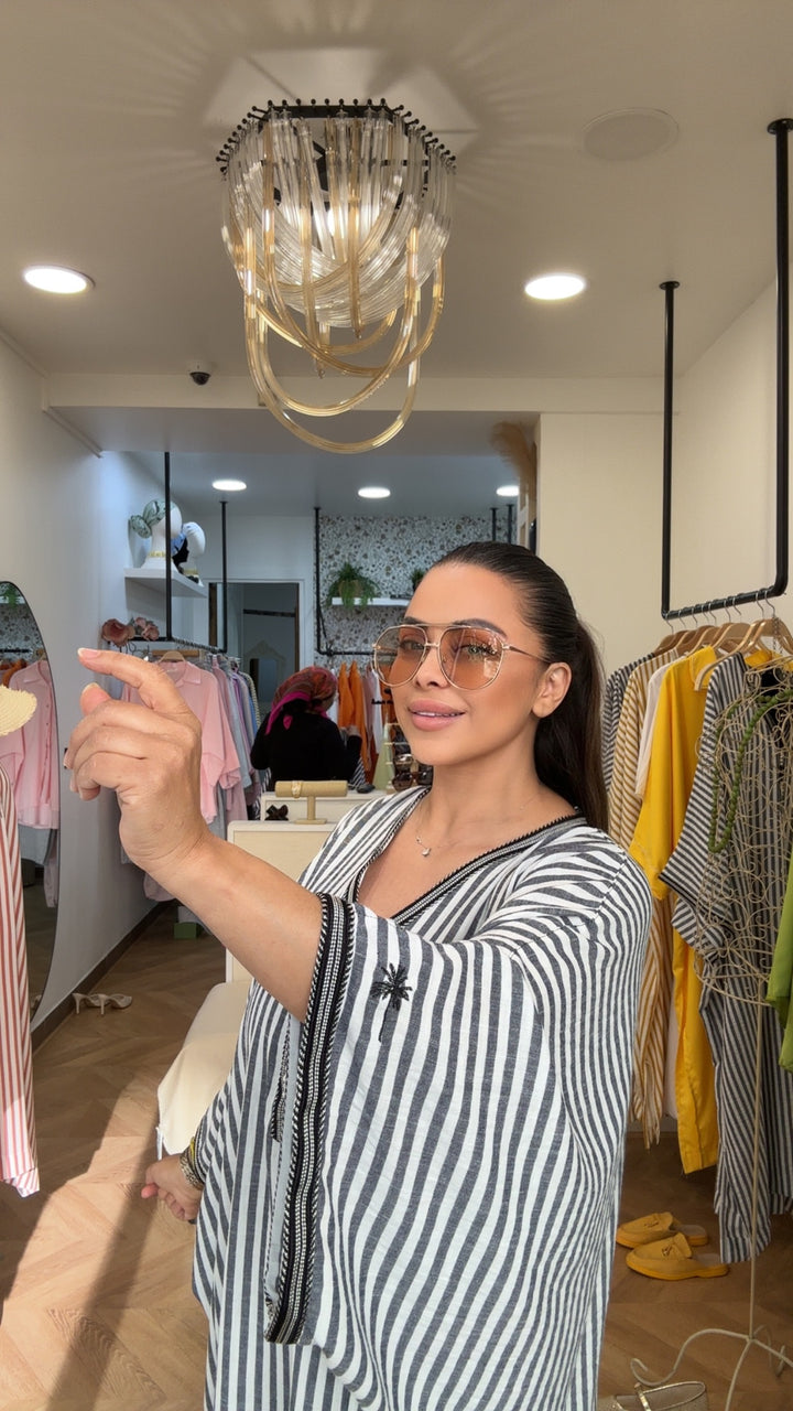 Abaya Authentica motif rayé noir