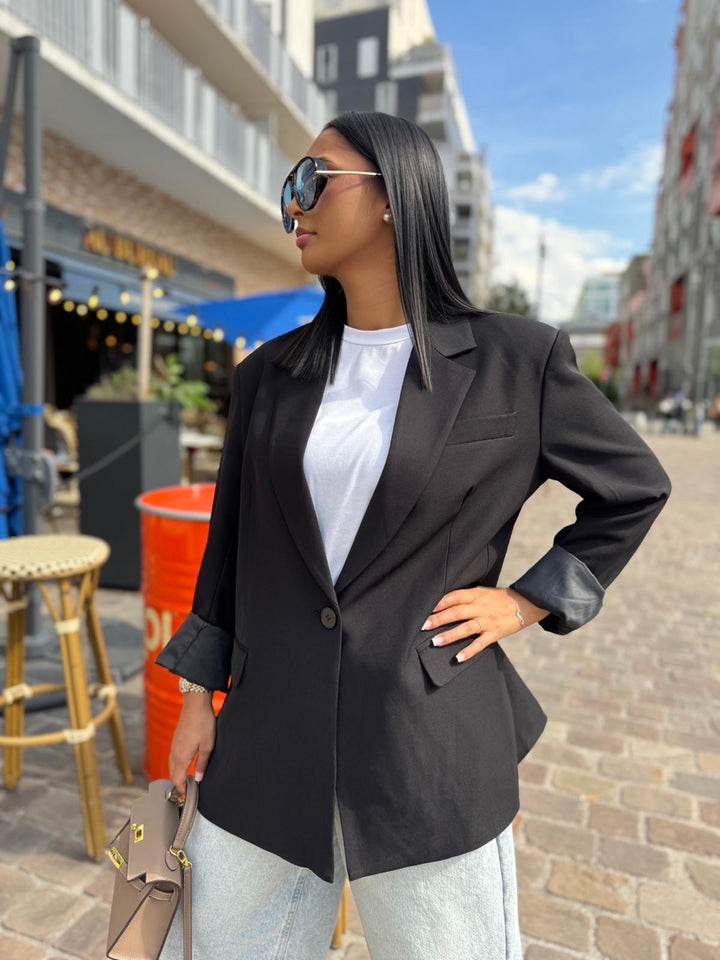 Blazer noir à fente ￼