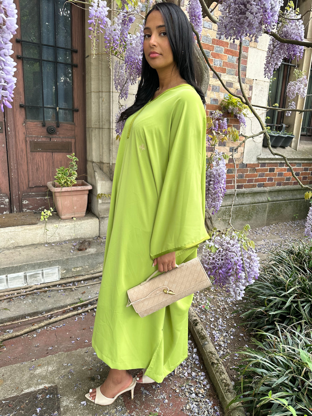ABAYA AUTHENTICA EN CRÊPE – VERT