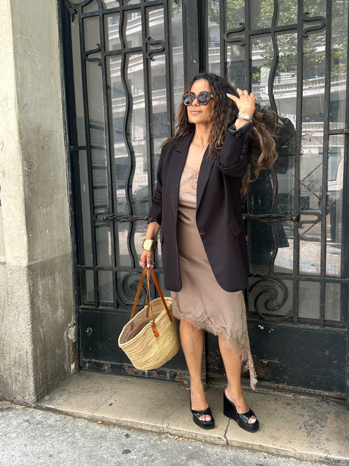 Robe asymétrique dentelle