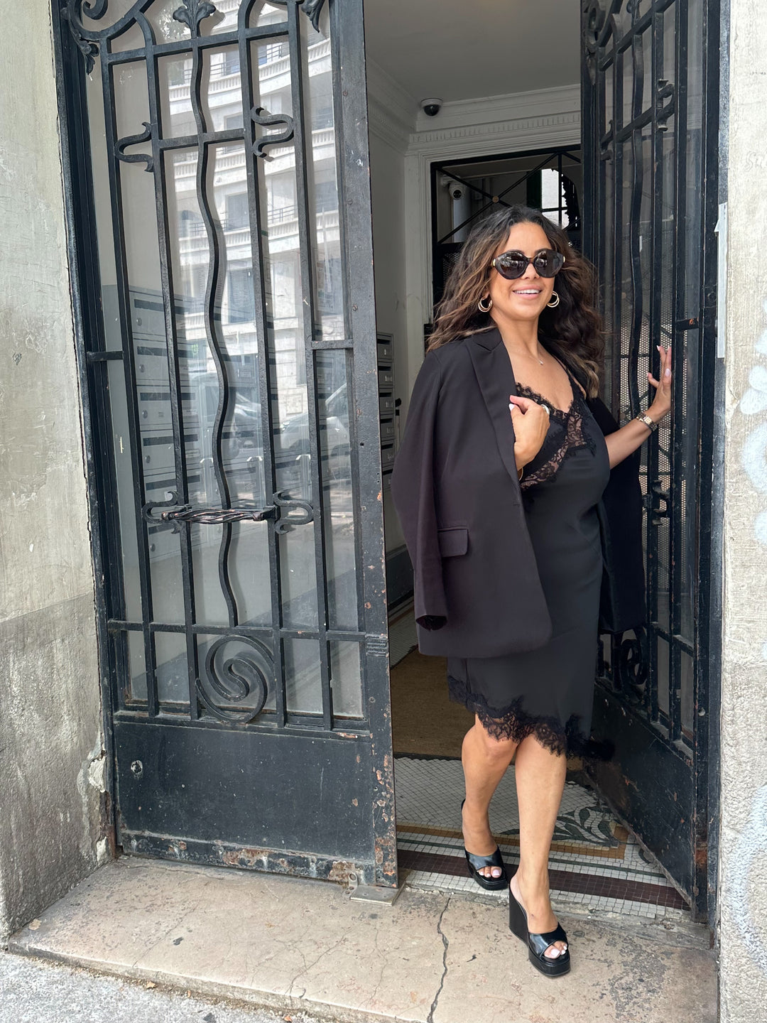 Robe asymétrique dentelle