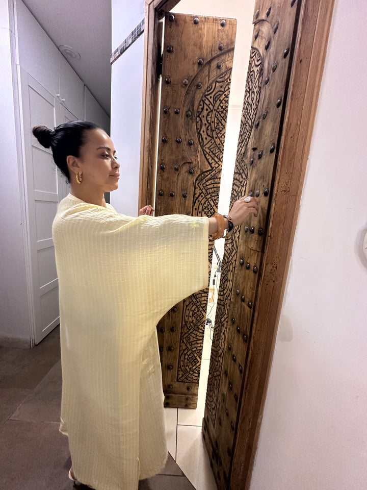 Abaya Authentica motif rayé jaune
